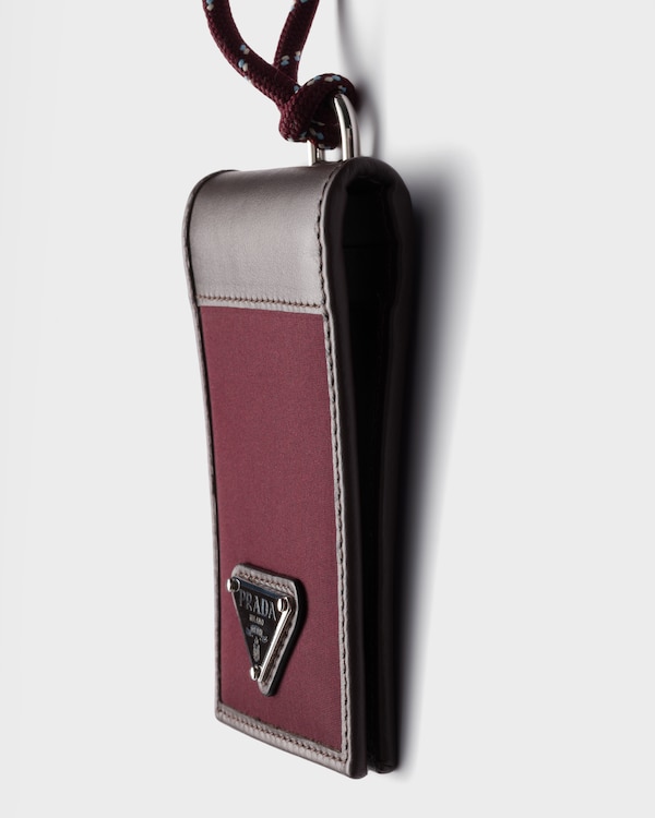 Prada Speedrock Re-Nylon和皮革肩带式卡夹 - 酒红色 Prada Speedrock Re-Nylon和皮革肩带式卡夹 - 酒红色