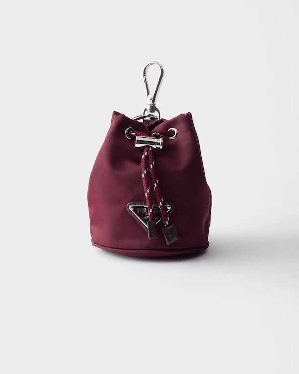 Prada Speedrock再生尼龙钥匙扣饰件 - 酒红色 Prada Speedrock再生尼龙钥匙扣饰件 - 酒红色