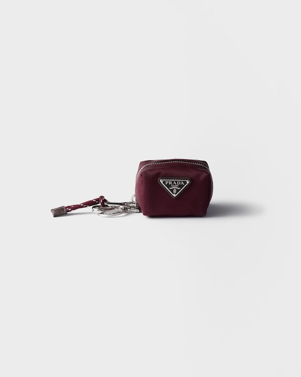 Prada Speedrock再生尼龙钥匙扣饰件 - 酒红色 Prada Speedrock再生尼龙钥匙扣饰件 - 酒红色