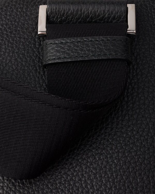 Leather smartphone case - Black Leather smartphone case - Black