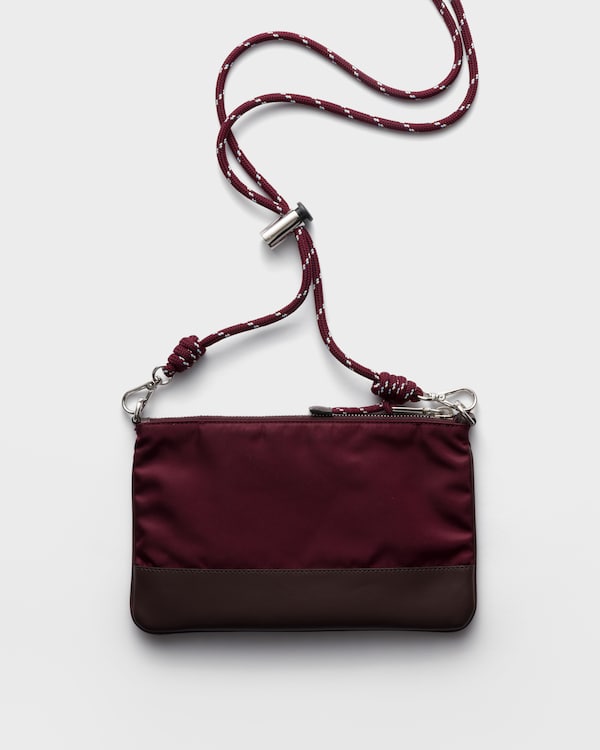 Prada Speedrock Re-Nylon智能手机壳 - 酒红色 Prada Speedrock Re-Nylon智能手机壳 - 酒红色