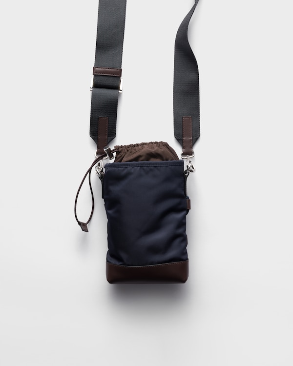 Prada Speedrock再生尼龙和皮革智能手机壳 - 蓝色 Prada Speedrock再生尼龙和皮革智能手机壳 - 蓝色
