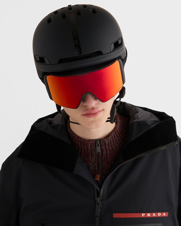 Prada Linea Rossa by Oakley snow helmet - Size M - Matte Black Prada Linea Rossa by Oakley snow helmet - Size M - Matte Black