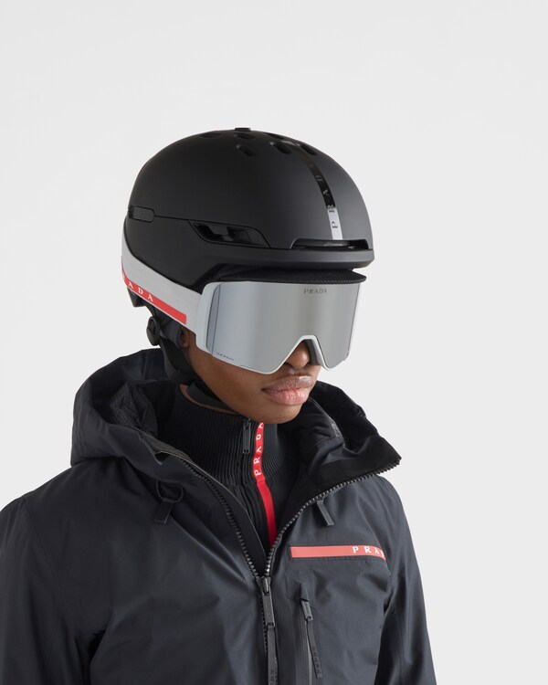 Prada Linea Rossa by Oakley snow helmet - Size M - Matte Black Prada Linea Rossa by Oakley snow helmet - Size M - Matte Black