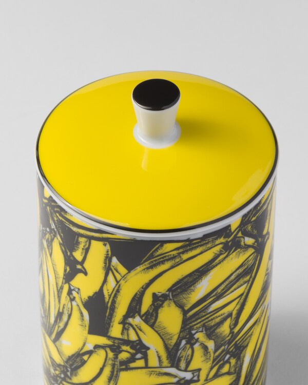 Porcelain scented candle - Banana - Yellow Porcelain scented candle - Banana - Yellow