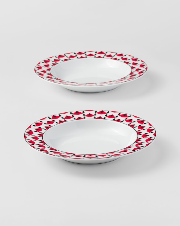 Set of two porcelain soup plates - Vienna Red - Black/Red Set of two porcelain soup plates - Vienna Red - Black/Red