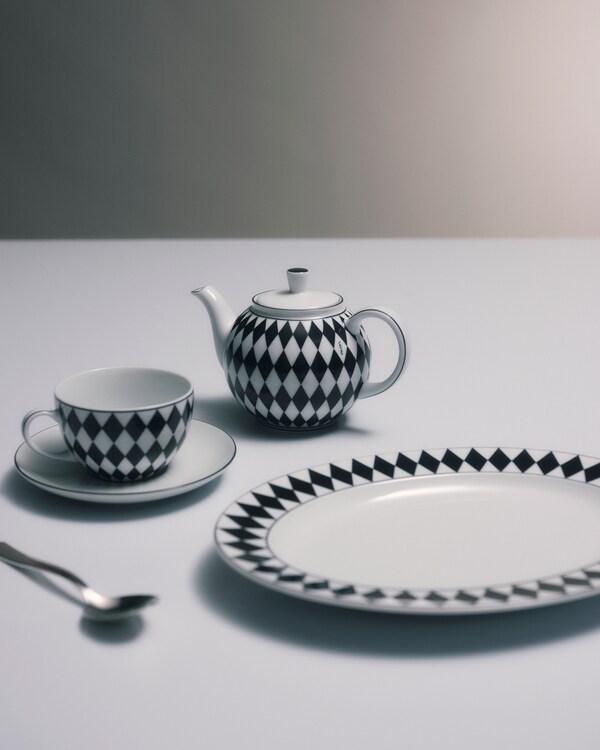Small porcelain serving plate - Checkerboard - White/Black Small porcelain serving plate - Checkerboard - White/Black