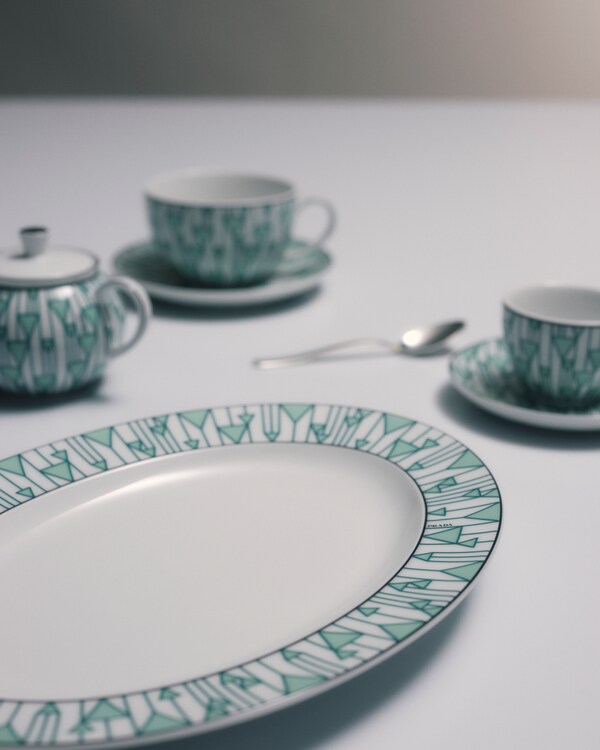Small porcelain serving plate - Vienna Green - Green Small porcelain serving plate - Vienna Green - Green