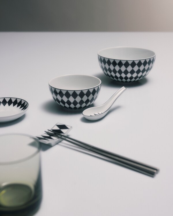 Set of two porcelain spoons - Checkerboard - White/Black Set of two porcelain spoons - Checkerboard - White/Black