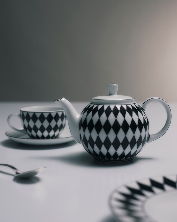 Porcelain teapot - Checkerboard - White/Black Porcelain teapot - Checkerboard - White/Black