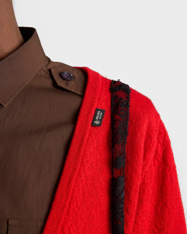 Cashmere V-neck sweater - Red Cashmere V-neck sweater - Red