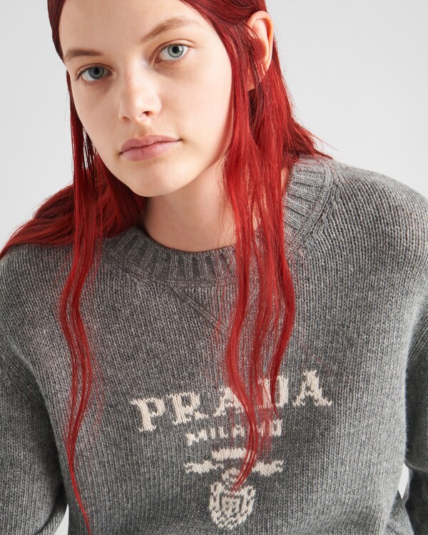 Cashmere and wool Prada logo crew-neck sweater - Grey Cashmere and wool Prada logo crew-neck sweater - Grey