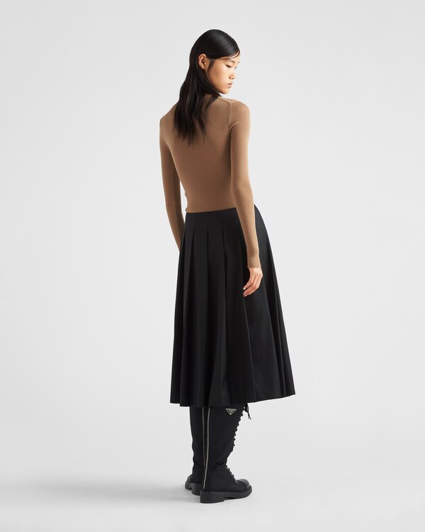 Superfine wool crew-neck sweater - Camel Brown Superfine wool crew-neck sweater - Camel Brown