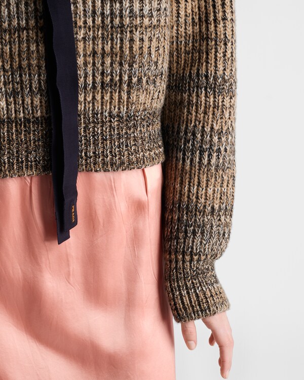 Wool and cashmere crew-neck sweater - Camel/Black Wool and cashmere crew-neck sweater - Camel/Black