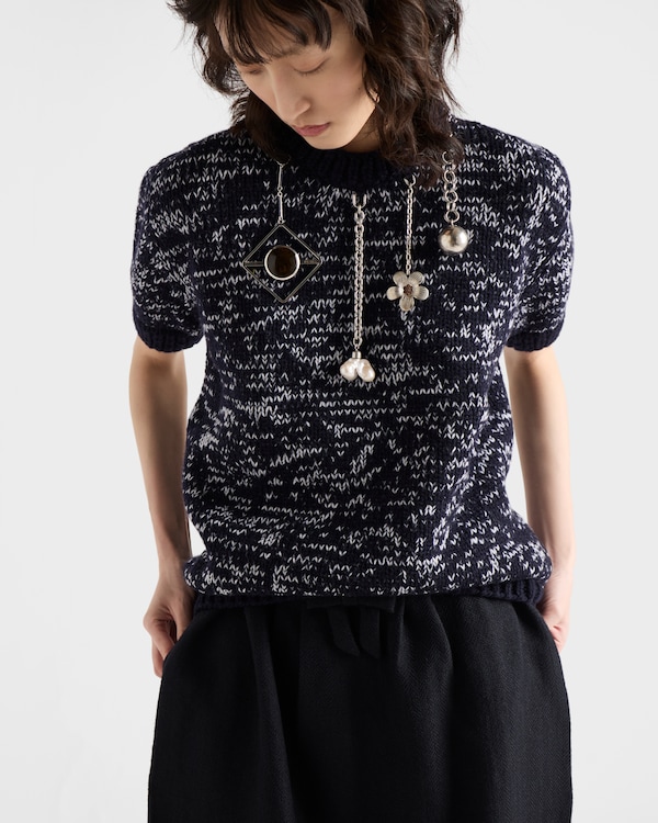 Short-sleeved wool sweater with pendants - Blue/White Short-sleeved wool sweater with pendants - Blue/White