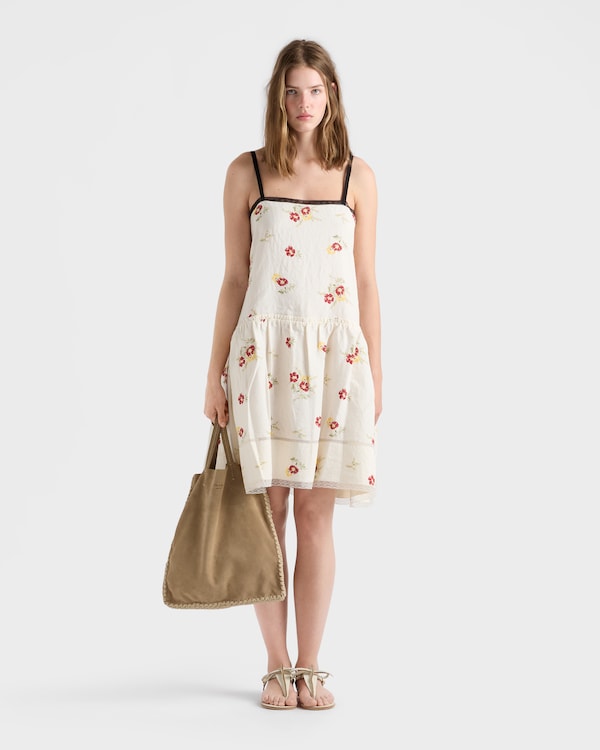 Embroidered linen mini-dress with floral motif - Ruby Red Embroidered linen mini-dress with floral motif - Ruby Red