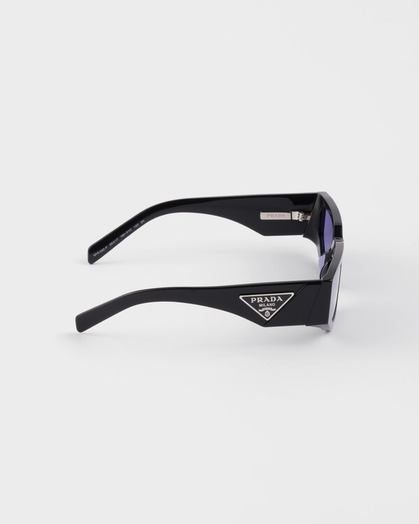 Sunglasses with triangle logo - Purple Lenses Sunglasses with triangle logo - Purple Lenses