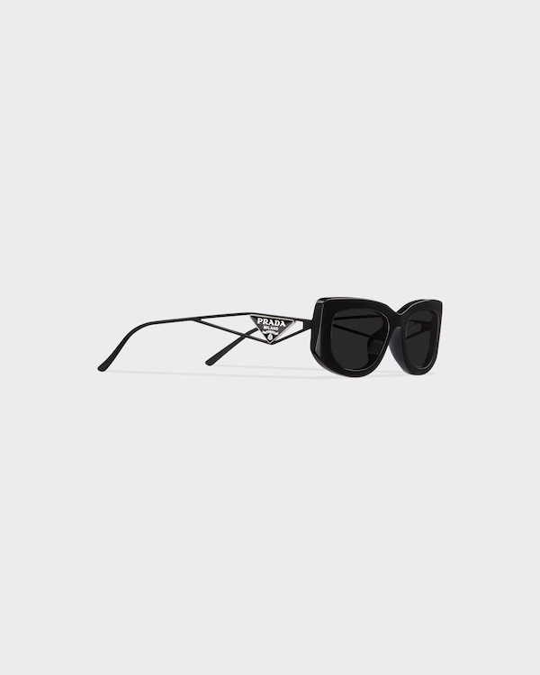 Sunglasses with triangle logo - Slate Gray Lenses Sunglasses with triangle logo - Slate Gray Lenses