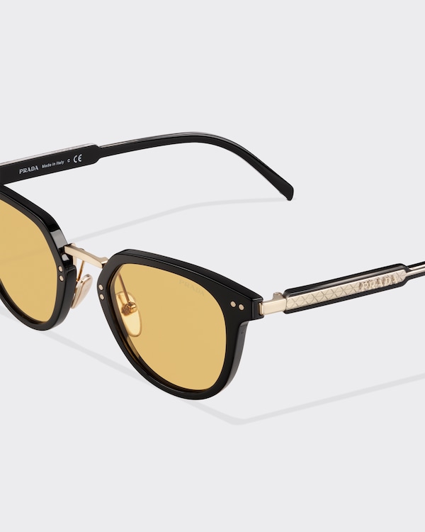Sunglasses with Prada logo - Crystal Ochre Lenses Sunglasses with Prada logo - Crystal Ochre Lenses