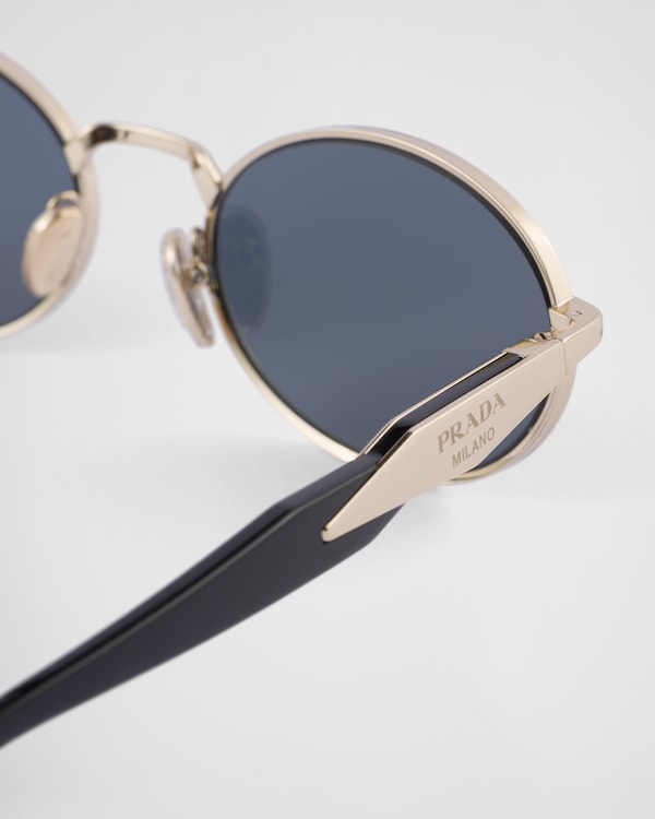Prada Eyewear系列太阳镜 - 渐变镜片 Prada Eyewear系列太阳镜 - 渐变镜片