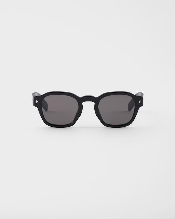 Sunglasses with the iconic metal plaque - Lenses Ardesia Crist Sunglasses with the iconic metal plaque - Lenses Ardesia Crist
