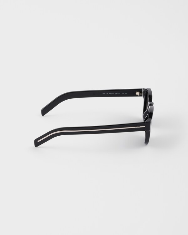 Sunglasses with the iconic metal plaque - Lenses Ardesia Crist Sunglasses with the iconic metal plaque - Lenses Ardesia Crist