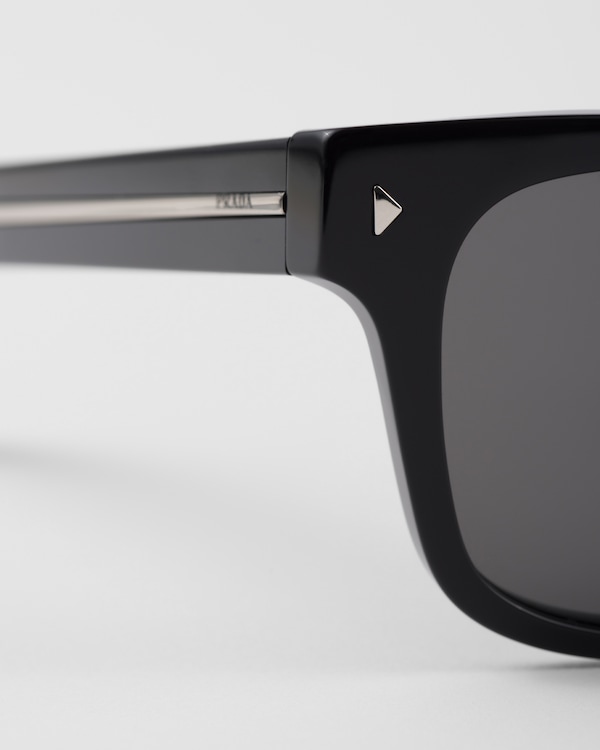 Sunglasses with iconic metal plaque - Lenses Ardesia Crist Sunglasses with iconic metal plaque - Lenses Ardesia Crist