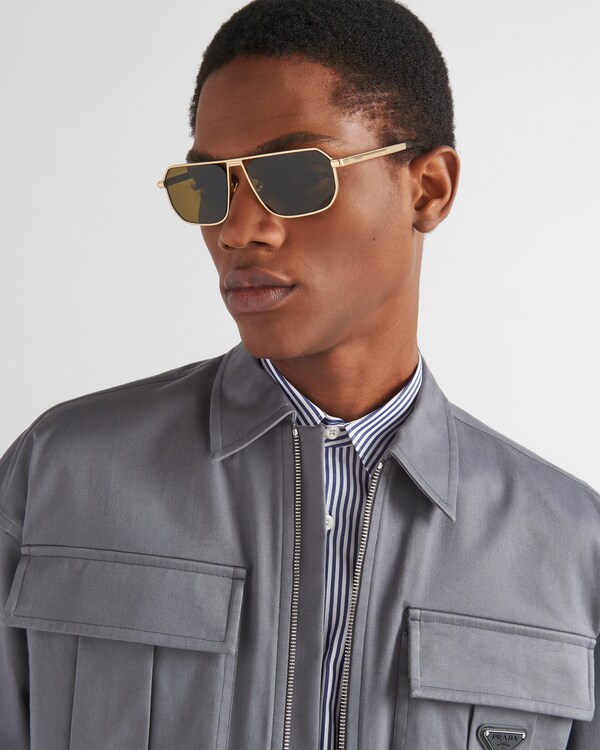 Sunglasses with iconic metal plaque - Loden Lenses Sunglasses with iconic metal plaque - Loden Lenses