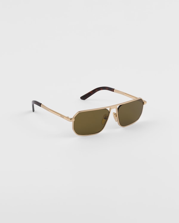 Sunglasses with iconic metal plaque - Loden Lenses Sunglasses with iconic metal plaque - Loden Lenses
