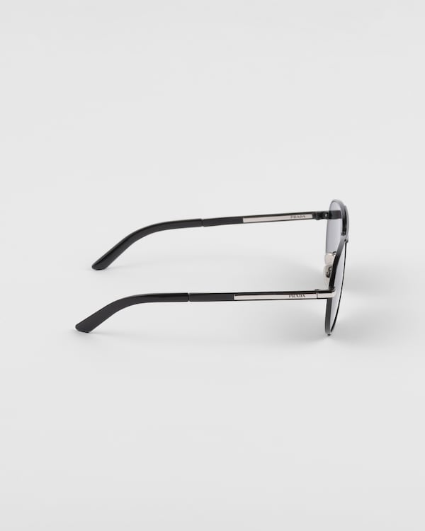 Sunglasses with iconic metal plaque - Polarized Black Lenses Sunglasses with iconic metal plaque - Polarized Black Lenses