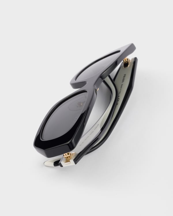 Sunglasses with the Prada logo - Slate Gray Lenses Sunglasses with the Prada logo - Slate Gray Lenses
