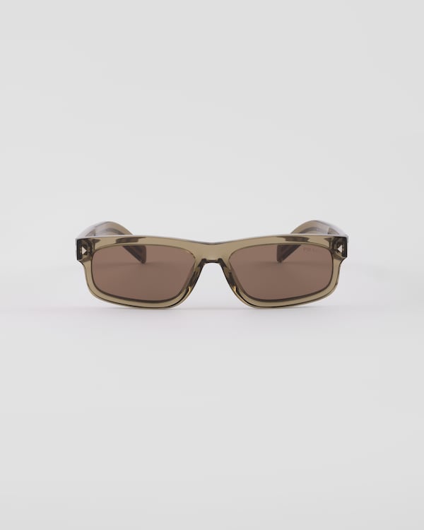 Sunglasses with the iconic metal plaque - Walnut brown lenses Sunglasses with the iconic metal plaque - Walnut brown lenses