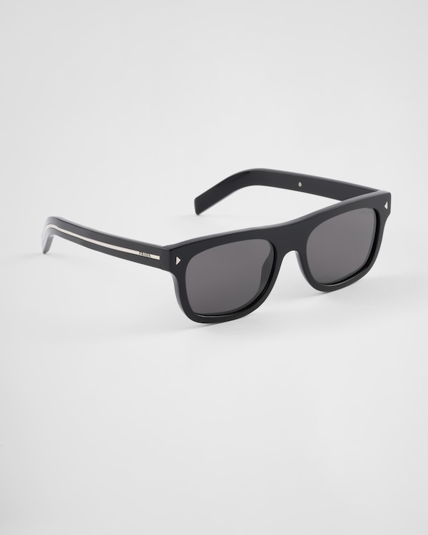 Sunglasses with the iconic metal plaque - Lenses Ardesia Crist Sunglasses with the iconic metal plaque - Lenses Ardesia Crist