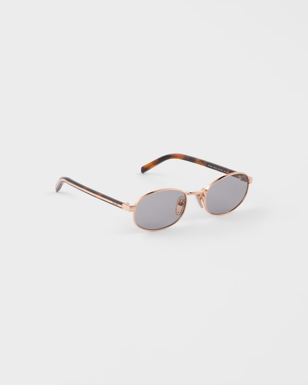 Sunglasses with the iconic metal plaque - Grey Lenses Sunglasses with the iconic metal plaque - Grey Lenses