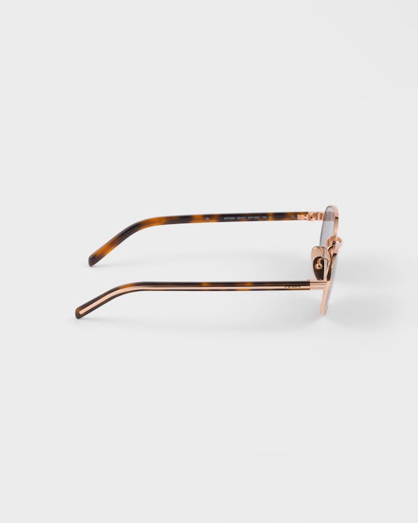 Sunglasses with the iconic metal plaque - Grey Lenses Sunglasses with the iconic metal plaque - Grey Lenses