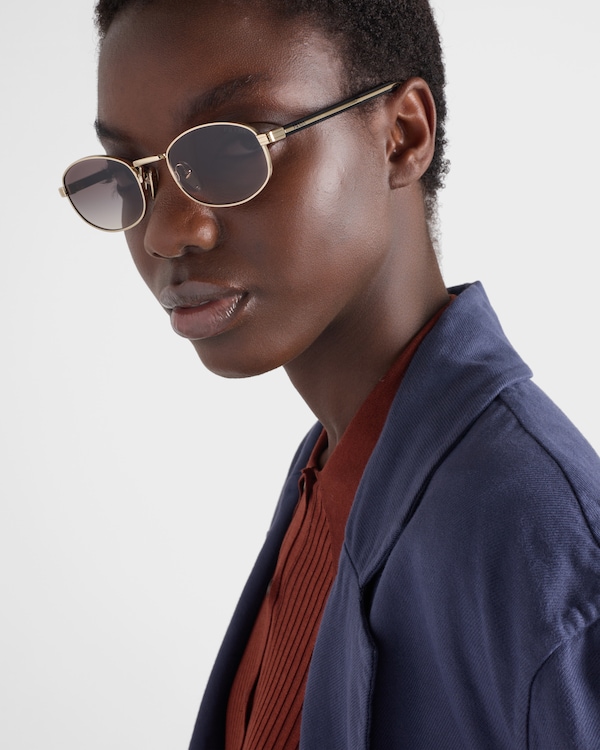 Sunglasses with the iconic metal plaque - Slate Gray Lenses Sunglasses with the iconic metal plaque - Slate Gray Lenses