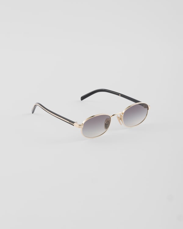 Sunglasses with the iconic metal plaque - Slate Gray Lenses Sunglasses with the iconic metal plaque - Slate Gray Lenses