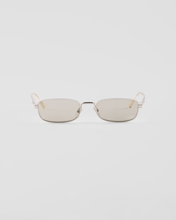 Sunglasses with the iconic metal plaque - Stone Gray lenses Sunglasses with the iconic metal plaque - Stone Gray lenses