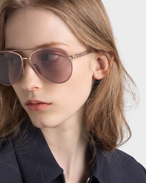 Prada sunglasses with the iconic metal plaque - MAUVE LENSES Prada sunglasses with the iconic metal plaque - MAUVE LENSES