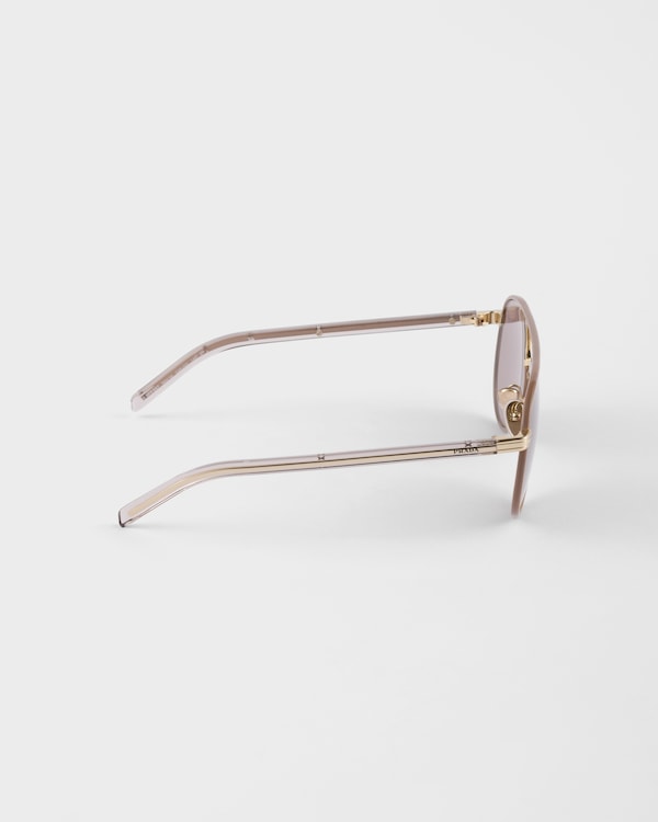 Prada sunglasses with the iconic metal plaque - MAUVE LENSES Prada sunglasses with the iconic metal plaque - MAUVE LENSES