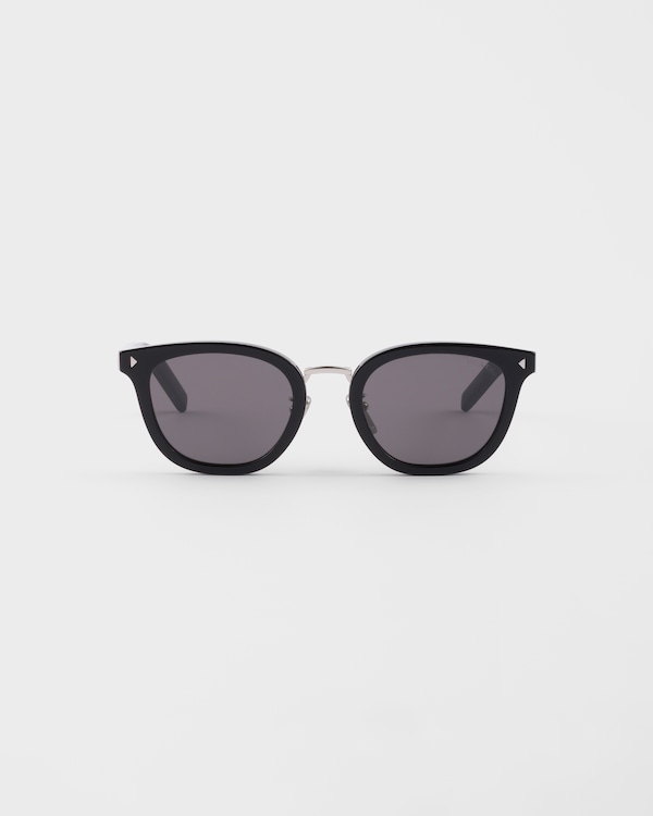 Sunglasses with the iconic metal plaque - Lenses Ardesia Crist Sunglasses with the iconic metal plaque - Lenses Ardesia Crist