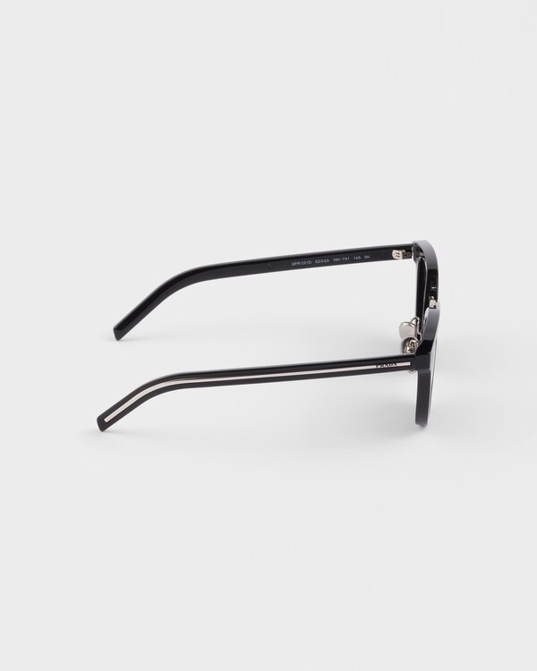 Sunglasses with the iconic metal plaque - Lenses Ardesia Crist Sunglasses with the iconic metal plaque - Lenses Ardesia Crist
