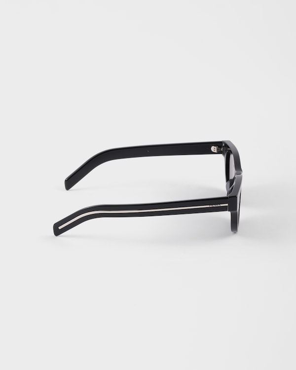 Prada Eyewear系列太阳镜 - 石板灰镜片 Prada Eyewear系列太阳镜 - 石板灰镜片