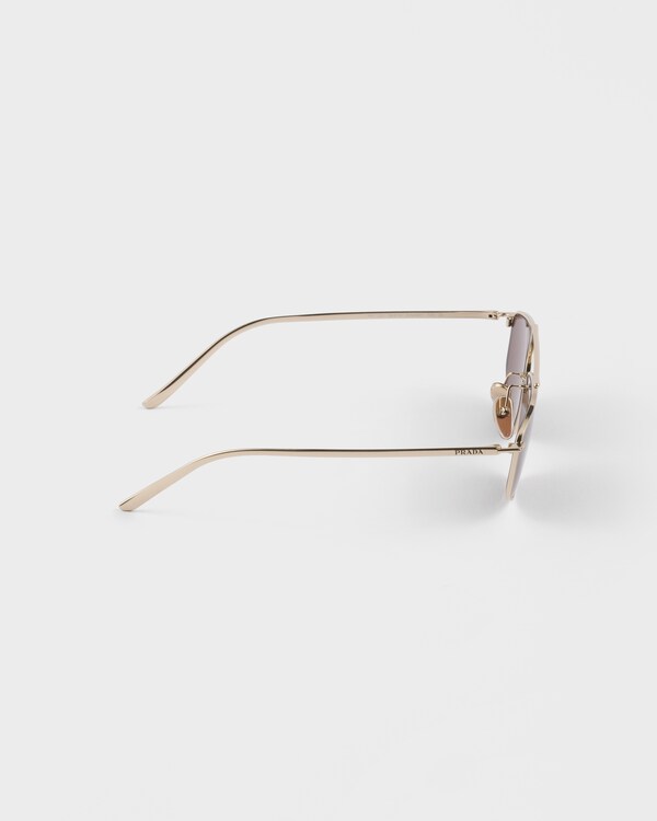 Prada Eyewear Collection sunglasses - Mulberry lenses Prada Eyewear Collection sunglasses - Mulberry lenses