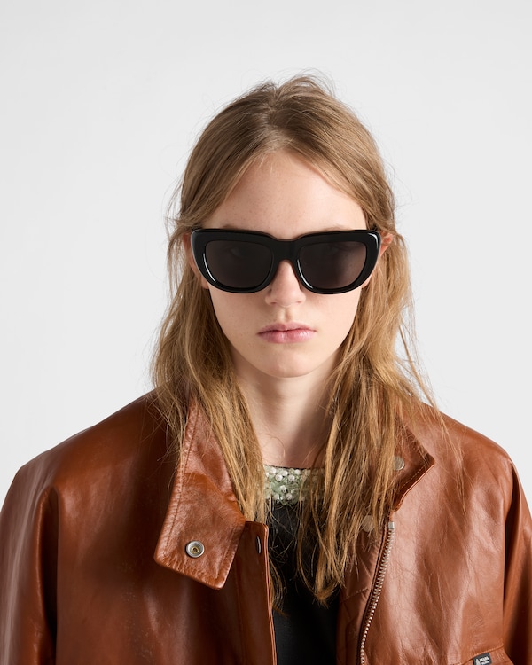 Prada Shadowplay系列太阳镜 - 石板灰镜片 Prada Shadowplay系列太阳镜 - 石板灰镜片
