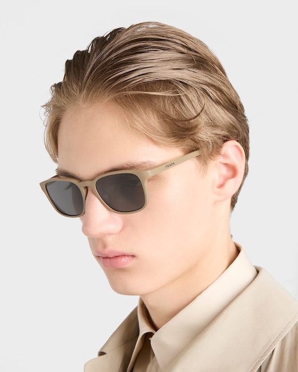 Prada Runway太阳镜 - 石板灰镜片 Prada Runway太阳镜 - 石板灰镜片