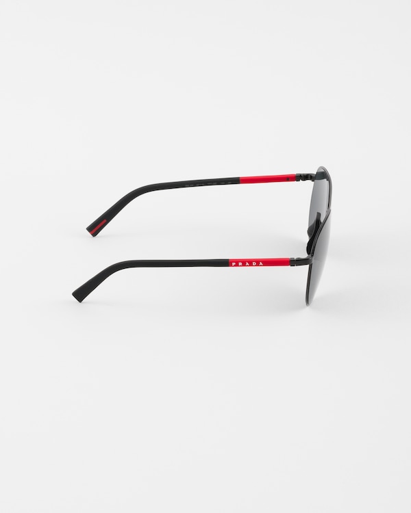 Prada Linea Rossa太阳镜 - 石板灰镜片 Prada Linea Rossa太阳镜 - 石板灰镜片