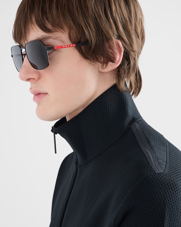 Prada Linea Rossa太阳镜 - 石板灰镜片 Prada Linea Rossa太阳镜 - 石板灰镜片