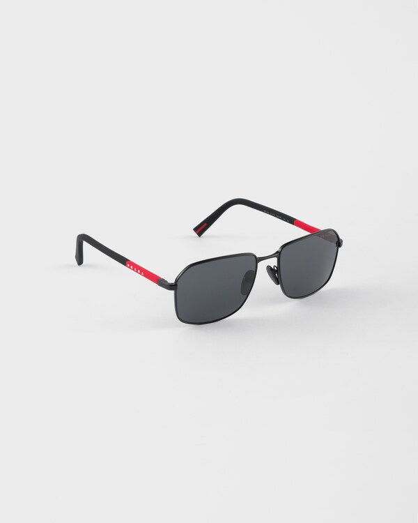 Prada Linea Rossa太阳镜 - 石板灰镜片 Prada Linea Rossa太阳镜 - 石板灰镜片