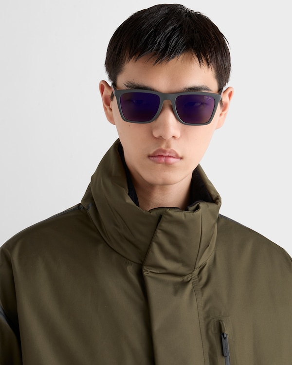 Prada Linea Rossa太阳镜 - 海蓝色镜片 Prada Linea Rossa太阳镜 - 海蓝色镜片